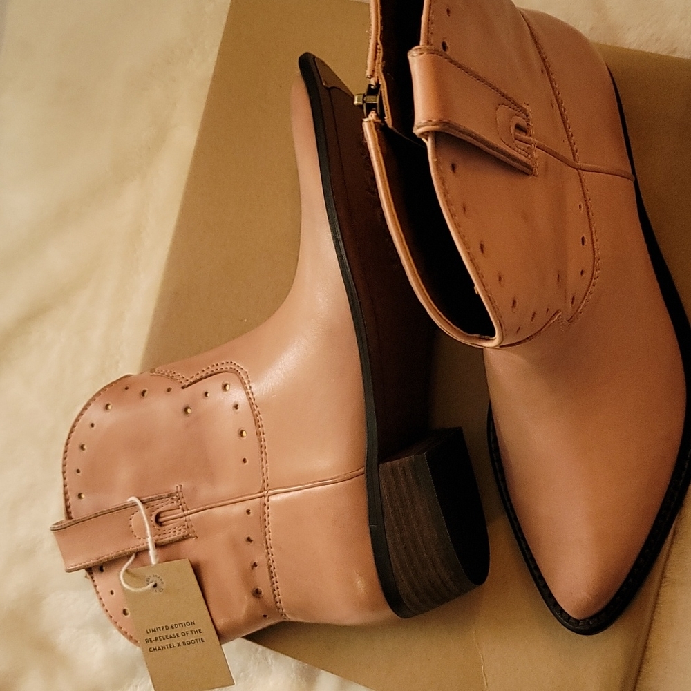 Lucky Brand Chantelx Western-Inspired Leather Bootie - Picture 9 of 10